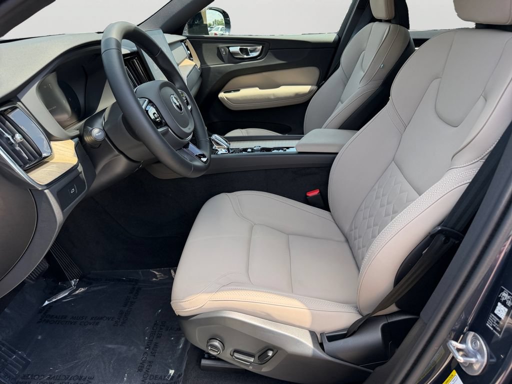 Certified 2026 Volvo XC60 B5 Plus w/ Climate Package AWD/4WD image 16