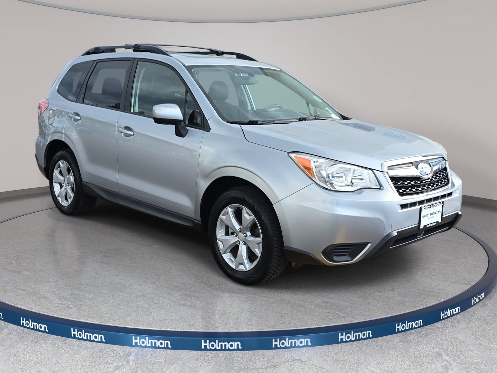 Used 2016 Subaru Forester 2.5i Premium w/ All-Weather Package AWD/4WD image 4
