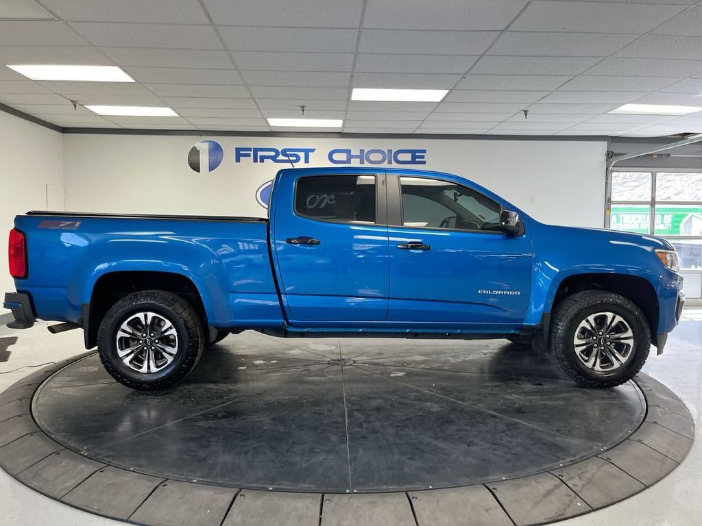 Used 2022 Chevrolet Colorado Z71 AWD/4WD image 9