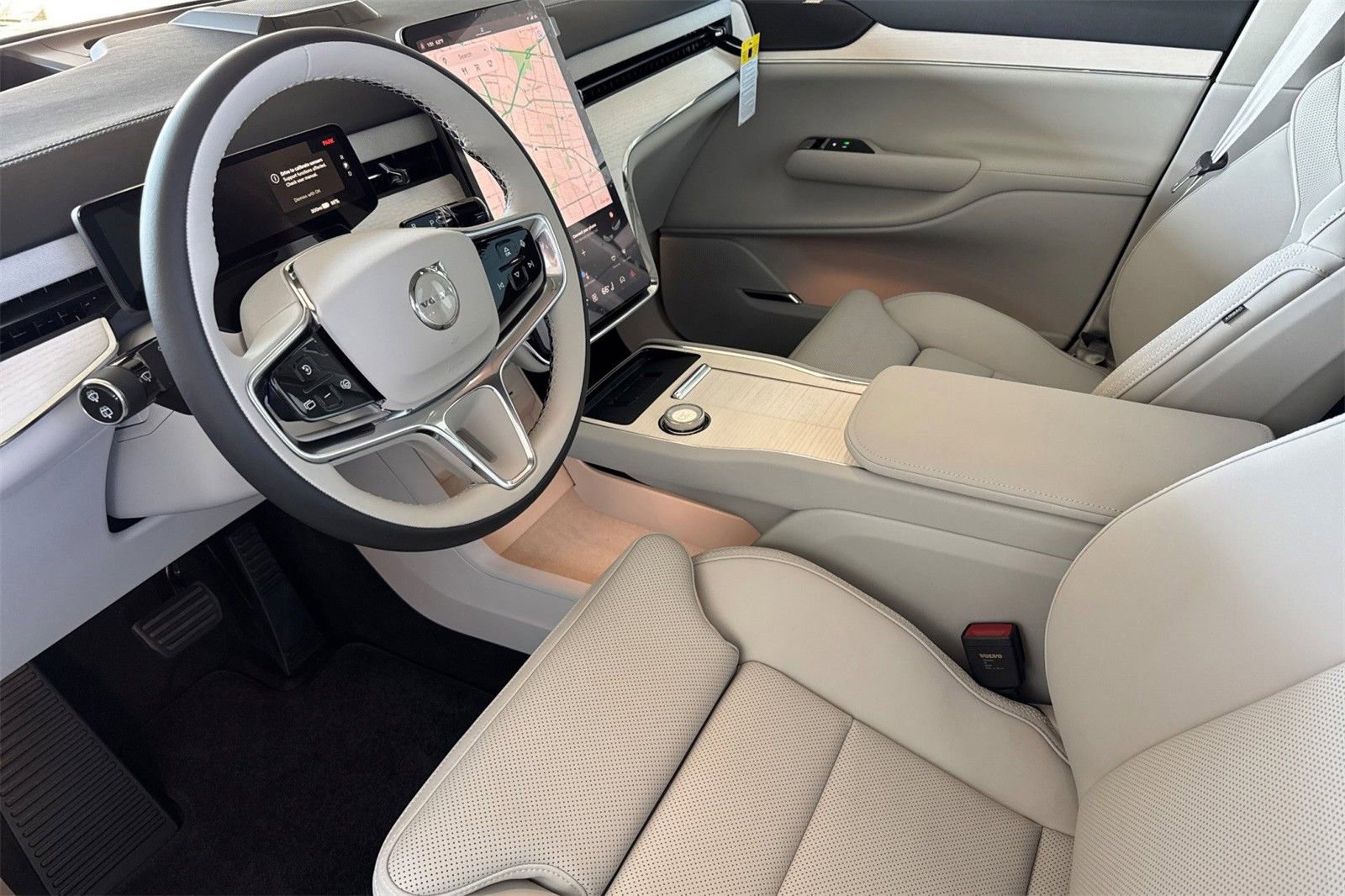 New 2025 Volvo EX90 Plus w/ Protection Package Premier image 11