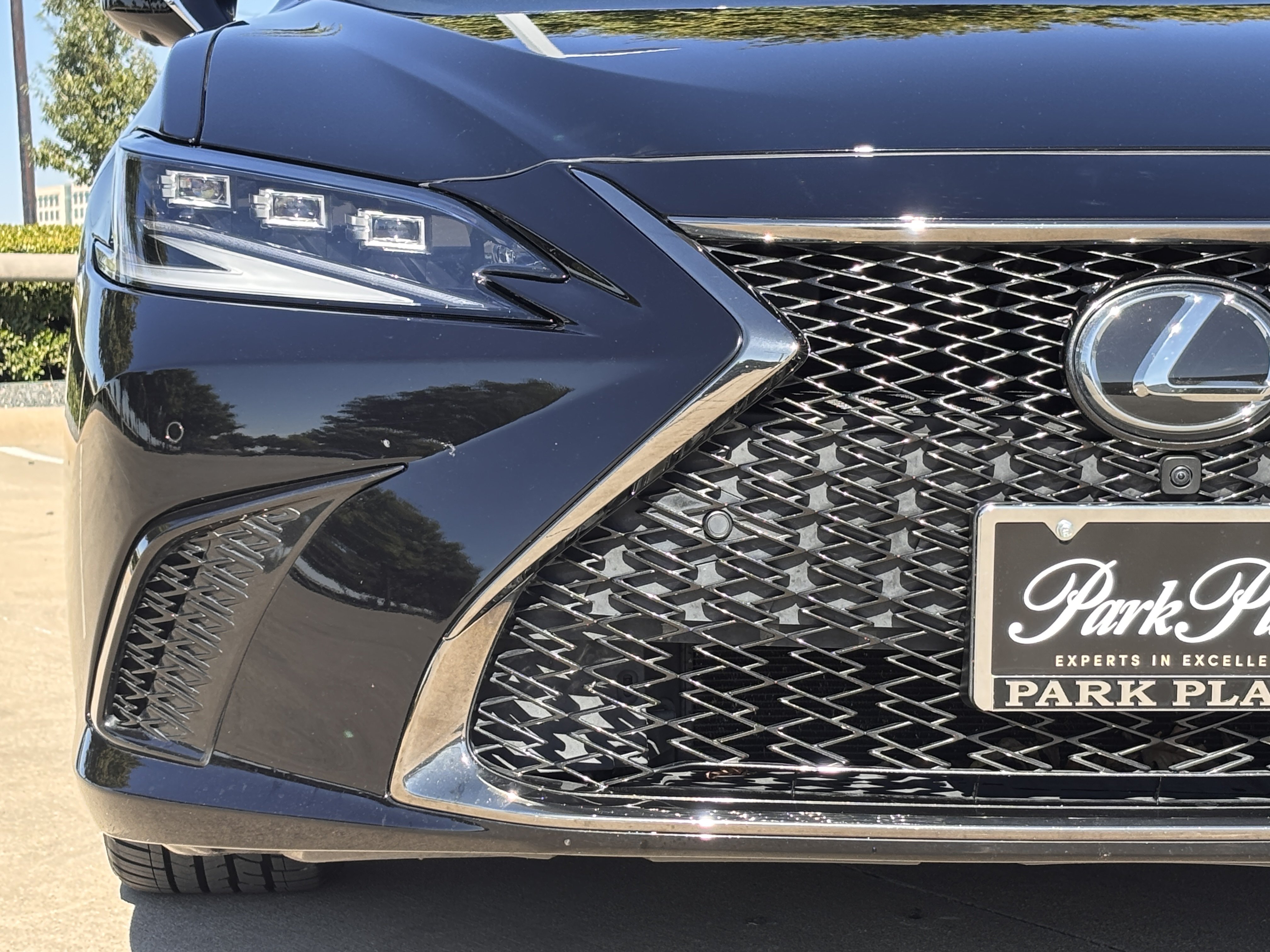 Certified 2024 Lexus ES 350 F Sport w/ Accessory Package (Z2) FWD image 9