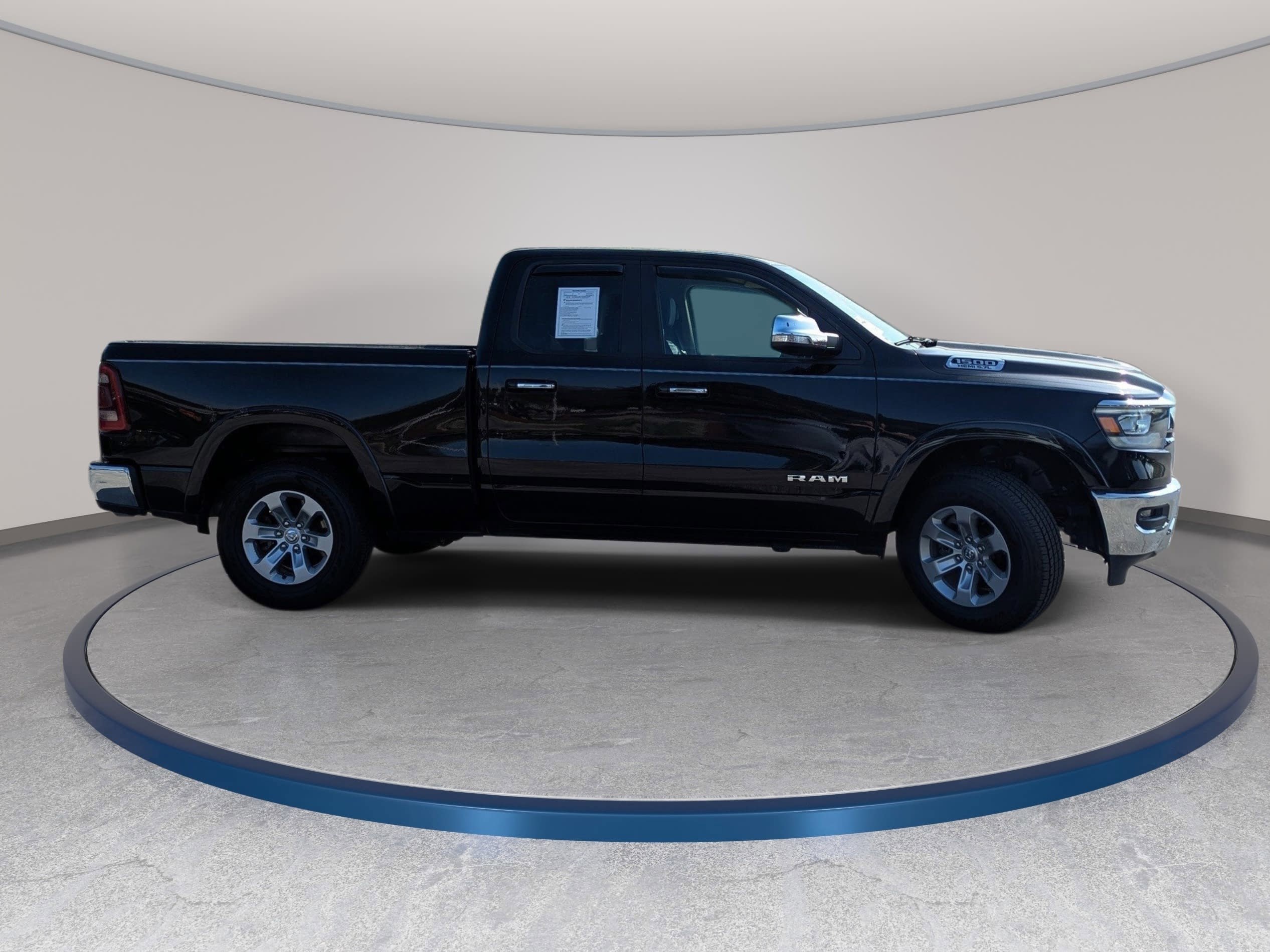Used 2020 RAM 1500 Laramie AWD/4WD image 4