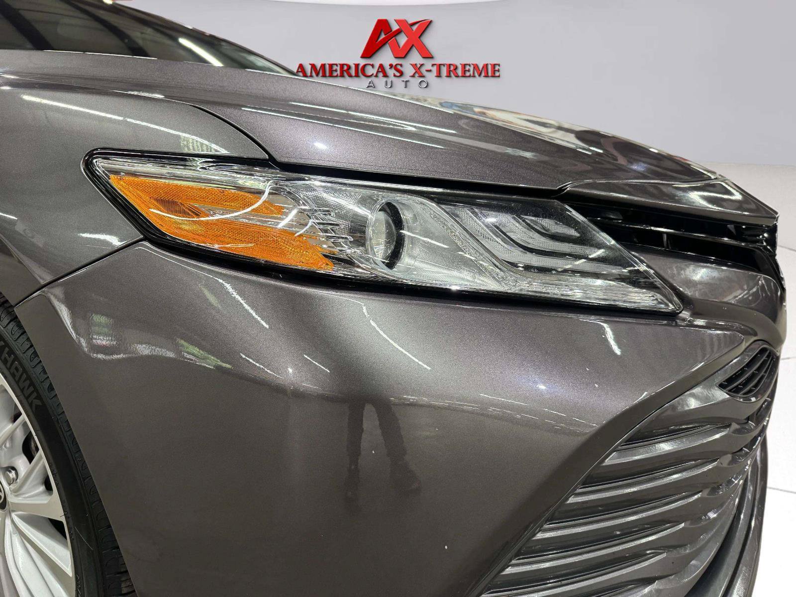 Used 2020 Toyota Camry XLE FWD image 13