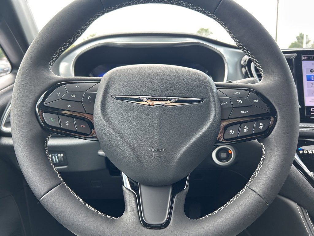 New 2026 Chrysler Pacifica Limited w/ S Appearance Package image 28