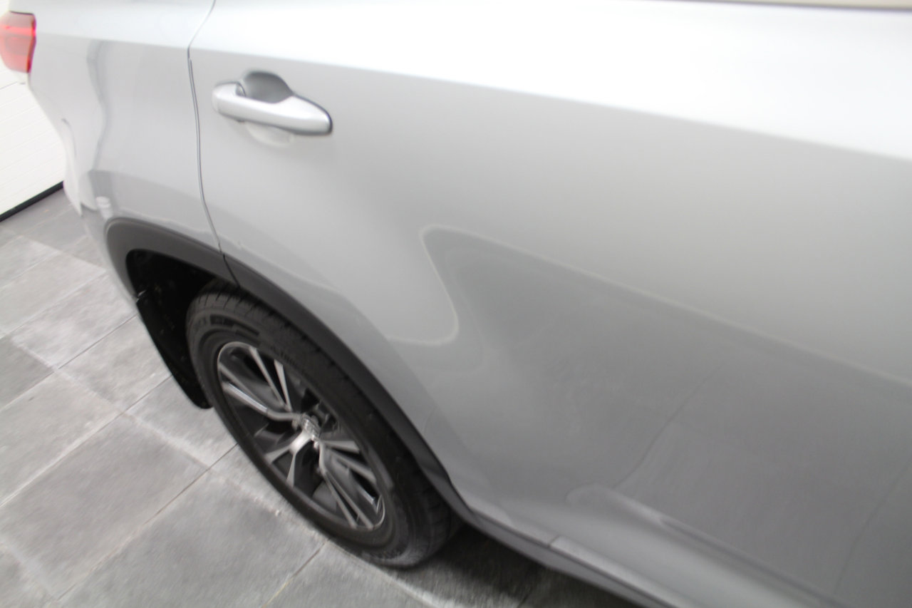 Used 2019 Toyota Highlander LE image 38