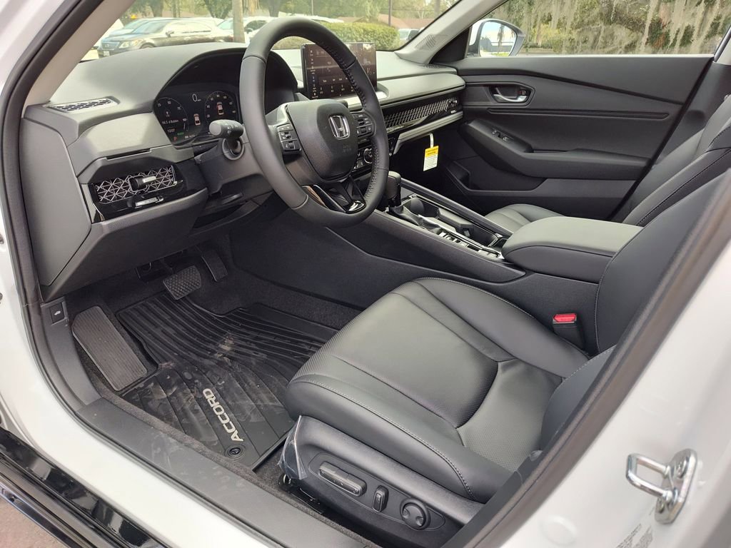 New 2025 Honda Accord EX-L image 2