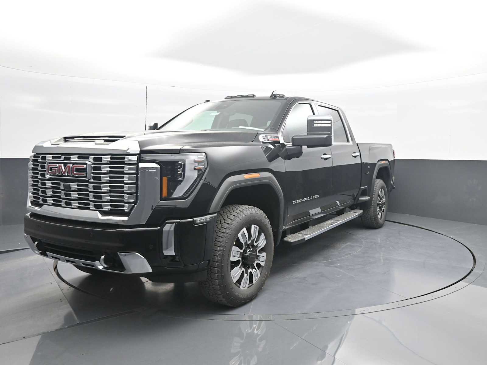 New 2026 GMC Sierra 2500 Denali w/ Technology Package AWD/4WD image 4