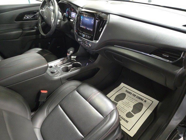 Used 2023 Chevrolet Traverse RS image 10