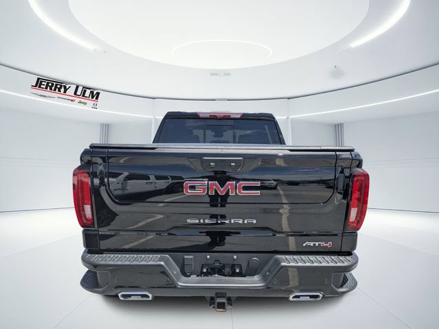 Used 2025 GMC Sierra 1500 AT4 w/ Technology Package AWD/4WD image 4