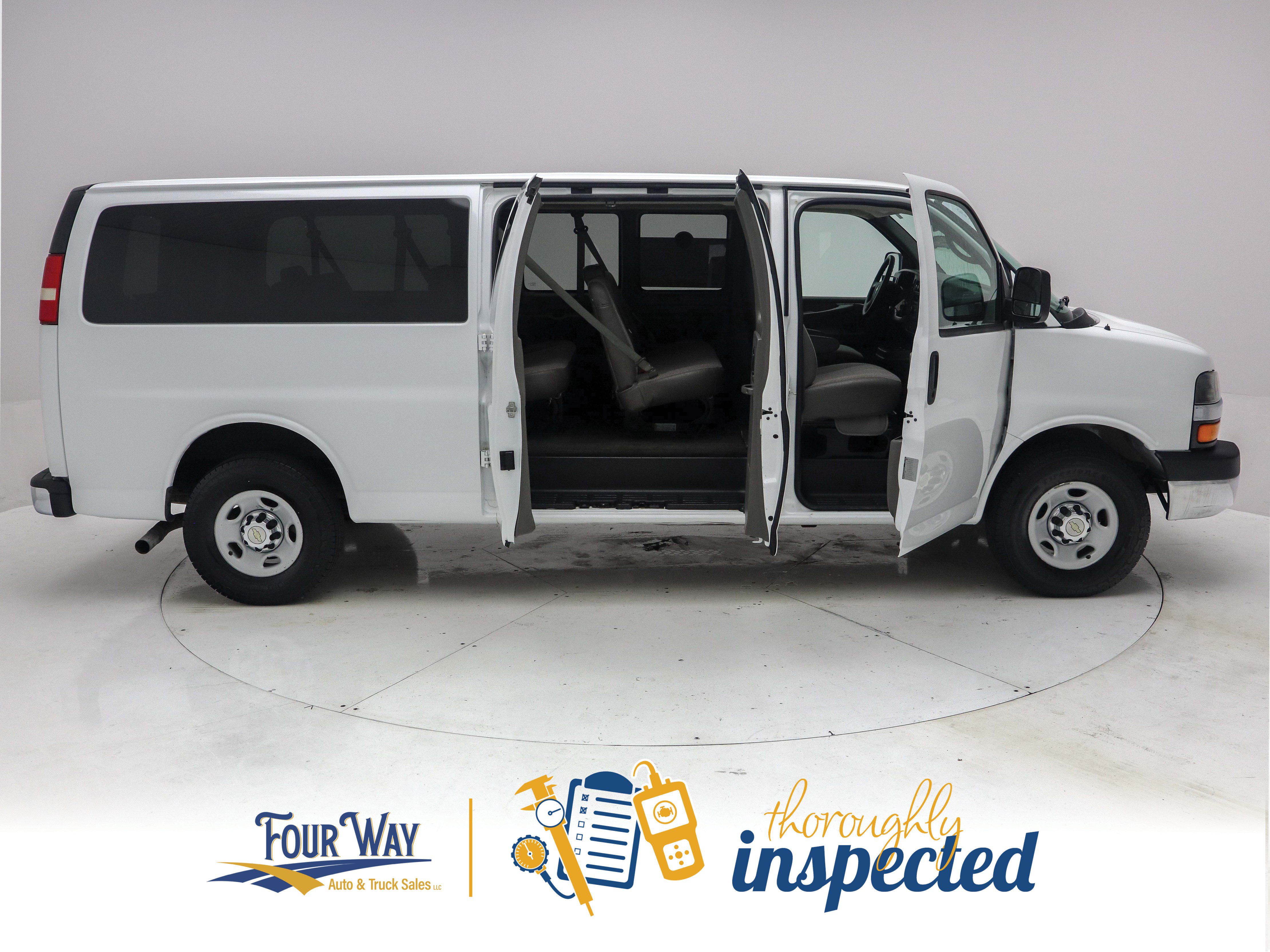 Used 2014 Chevrolet Express 3500 LT w/ LT Preferred Equipment Group RWD image 3