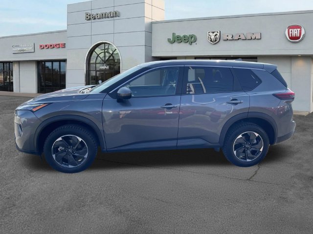 Used 2025 Nissan Rogue SV AWD/4WD image 6