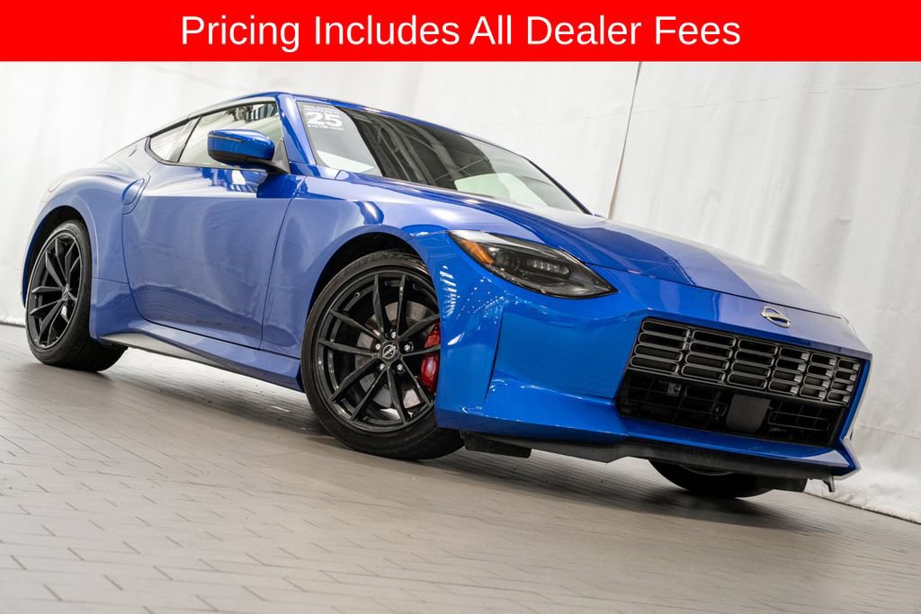 Certified 2025 Nissan Z Performance w/ Floor Mat Package RWD image 2