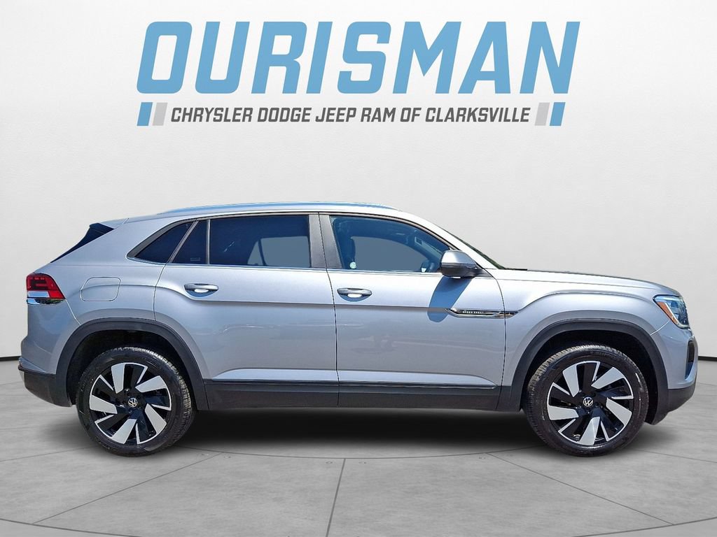 Used 2025 Volkswagen Atlas Cross Sport SE AWD/4WD image 7
