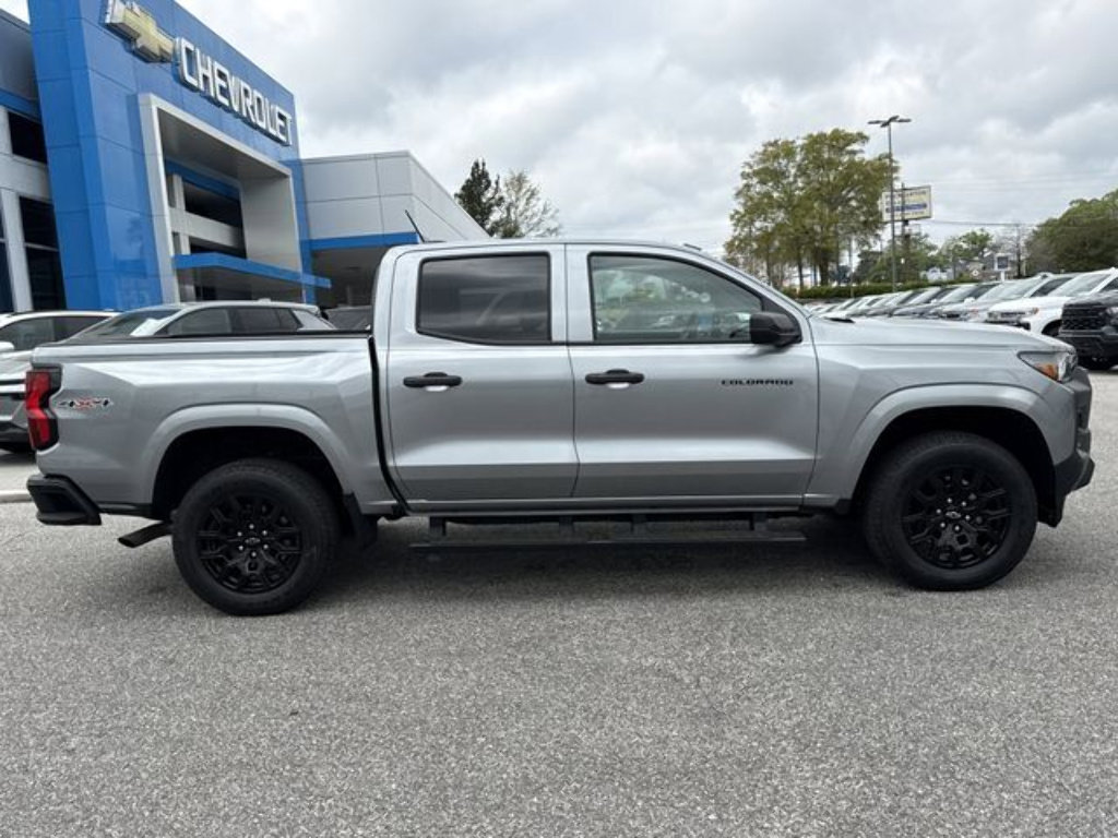 Used 2026 Chevrolet Colorado W/T w/ WT Custom Package AWD/4WD image 2