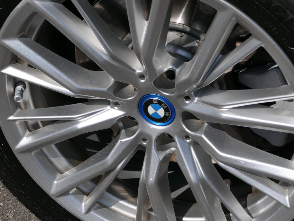 Used 2024 BMW 330e RWD image 9