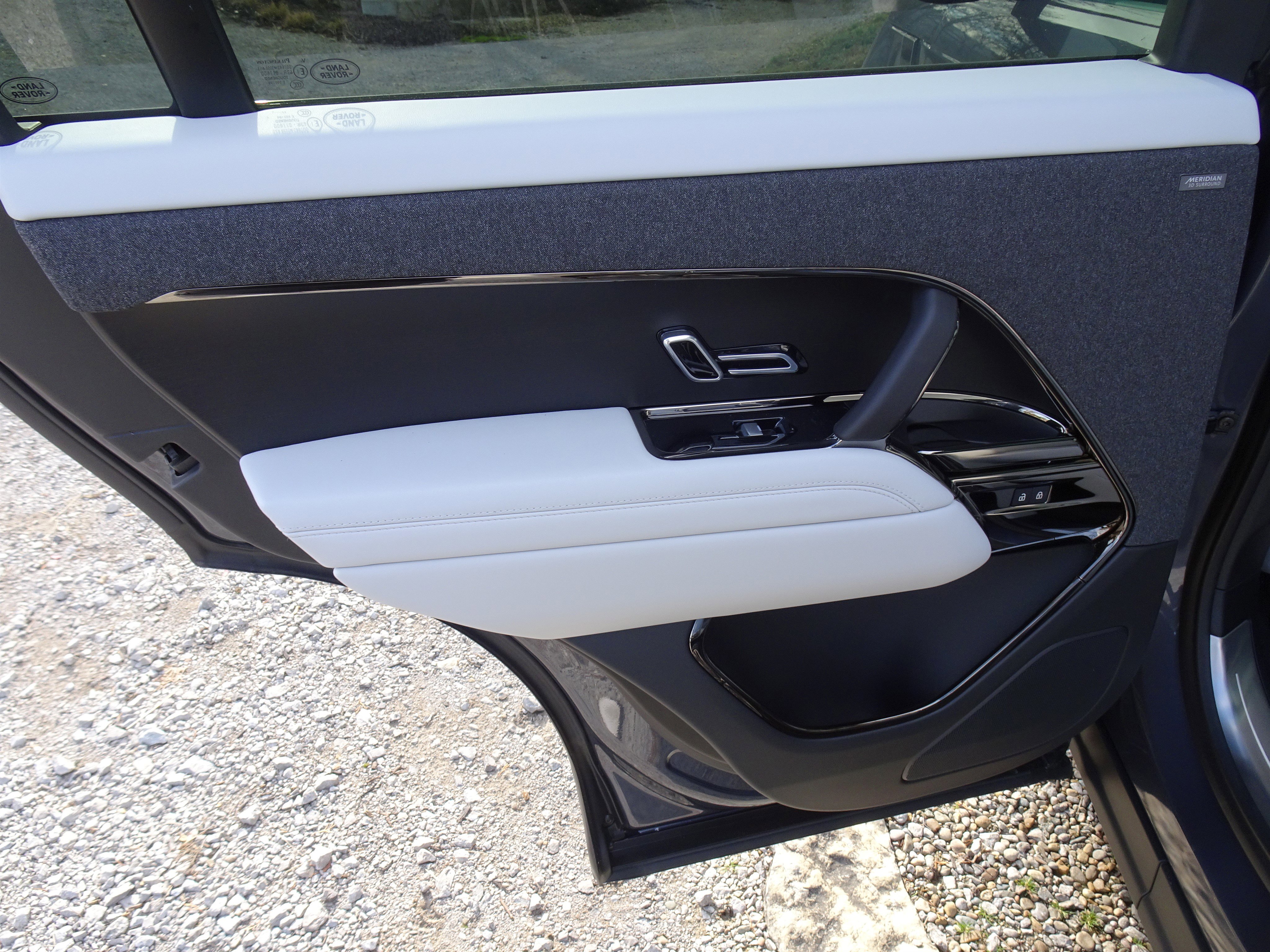New 2026 Land Rover Range Rover Sport SE AWD/4WD image 20