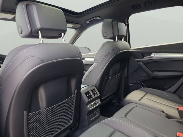 Used 2025 Audi Q5 2.0T Premium AWD/4WD image 9