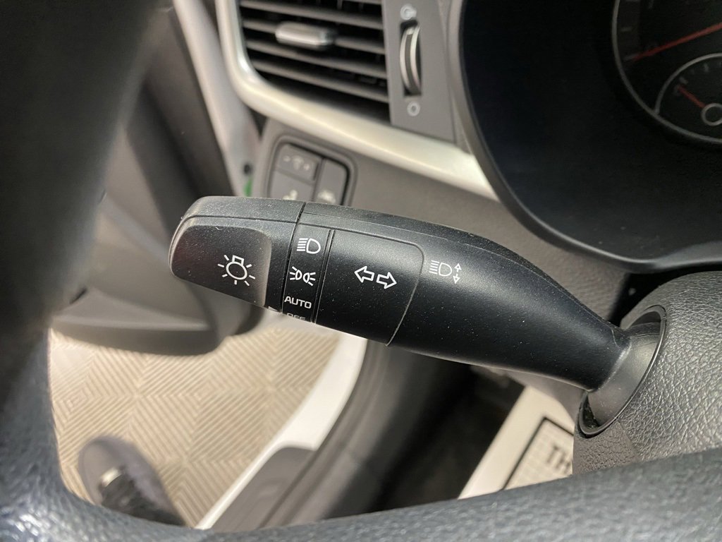 Used 2019 Kia Optima LX image 29