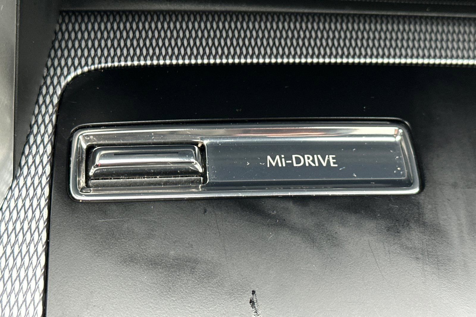 Used 2025 MAZDA CX-90 3.3 Turbo w/ Premium Plus Pkg image 32