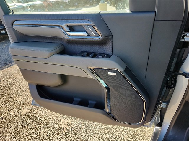New 2026 Chevrolet Silverado 2500 ZR2 image 13