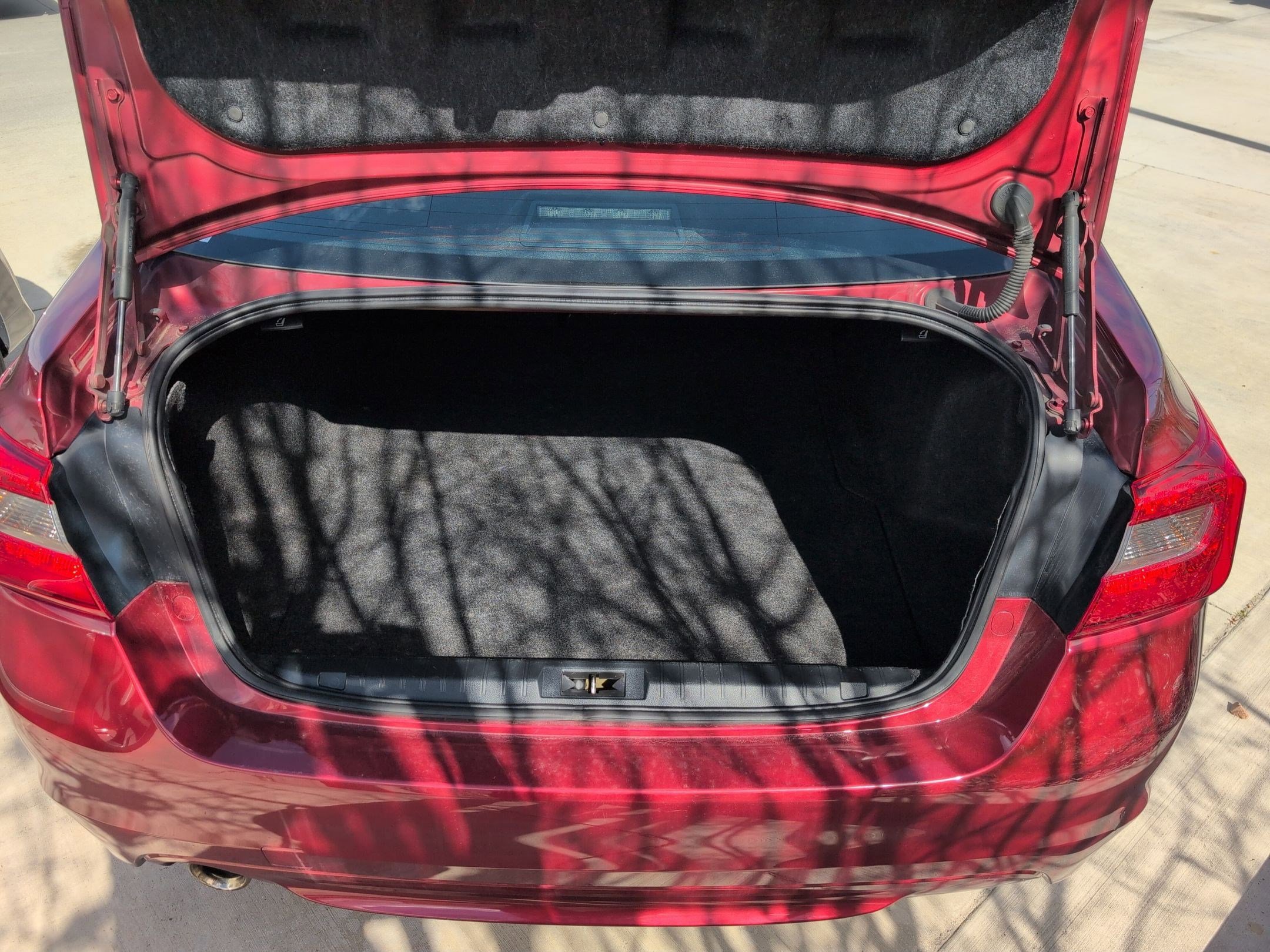 Used 2015 Subaru Legacy 2.5i Premium image 30