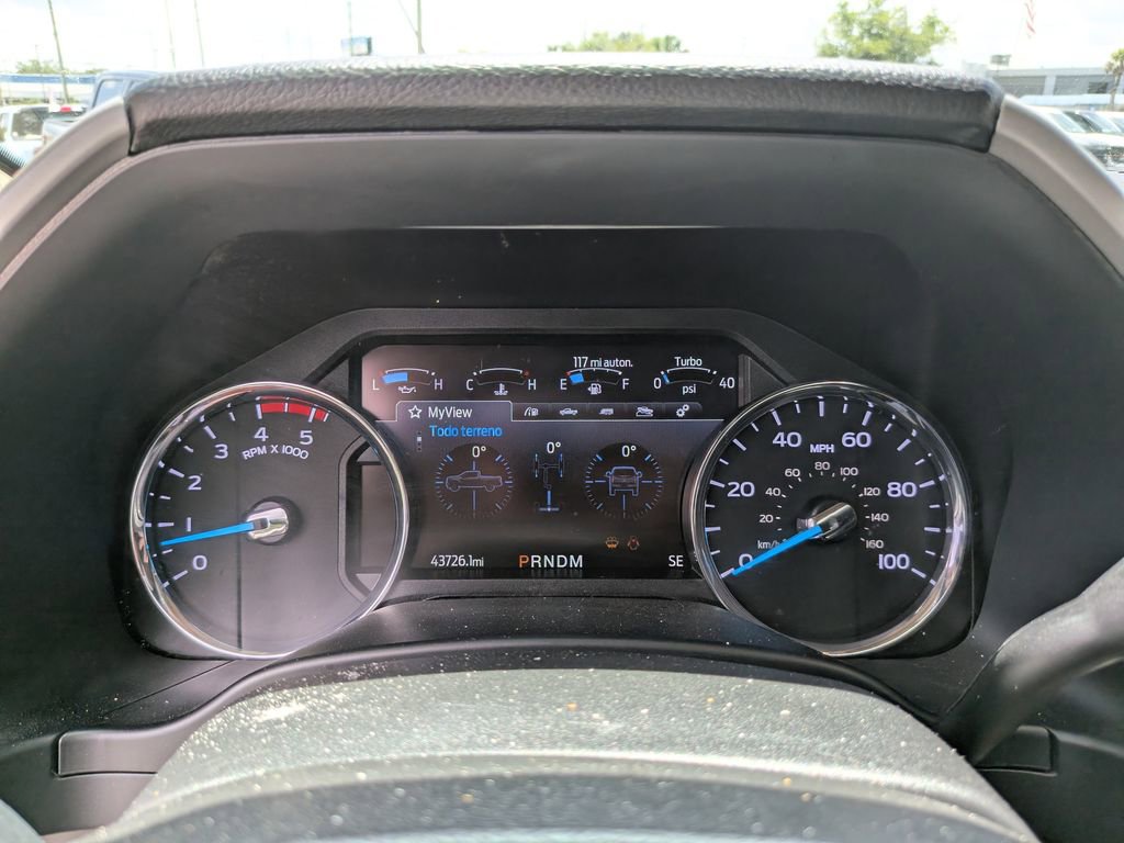 Used 2021 Ford F250 Lariat w/ Lariat Ultimate Package AWD/4WD image 36