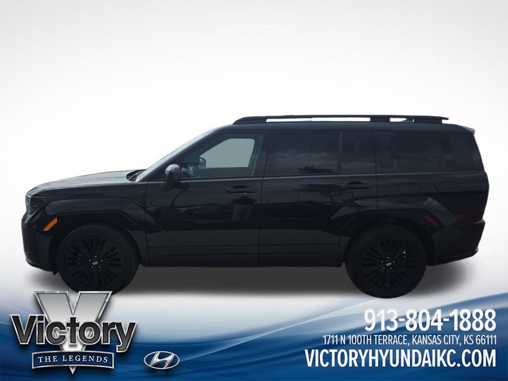 Used 2025 Hyundai Santa Fe Calligraphy FWD image 2