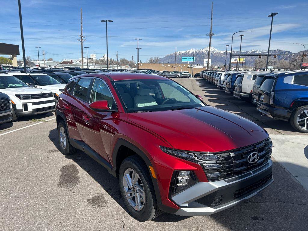 New 2026 Hyundai Tucson SE image 3