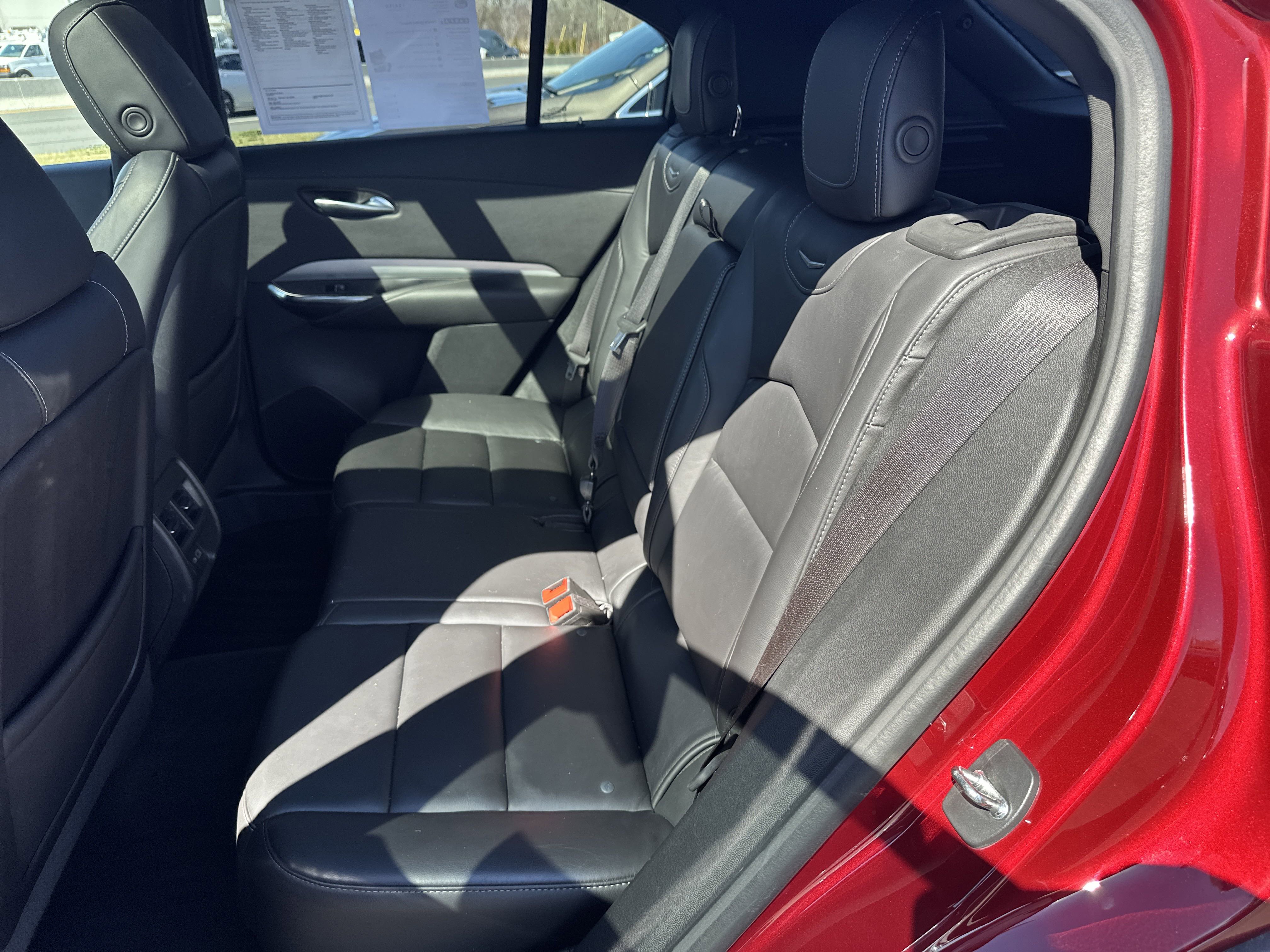 Used 2020 Cadillac XT4 Premium Luxury w/ Cold Weather Package image 21