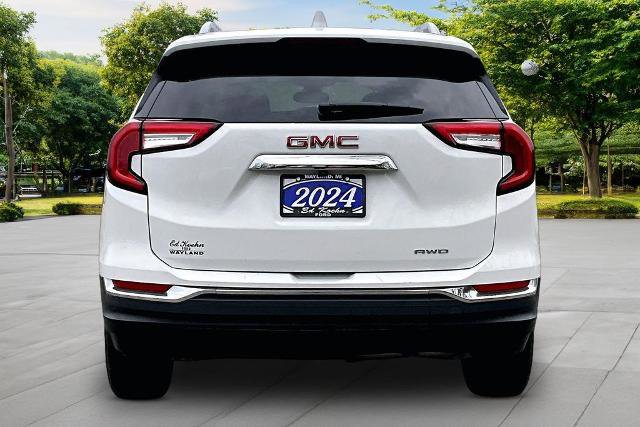 Used 2024 GMC Terrain SLT image 4