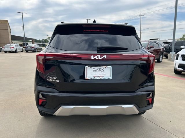 Used 2024 Kia Seltos EX FWD image 7