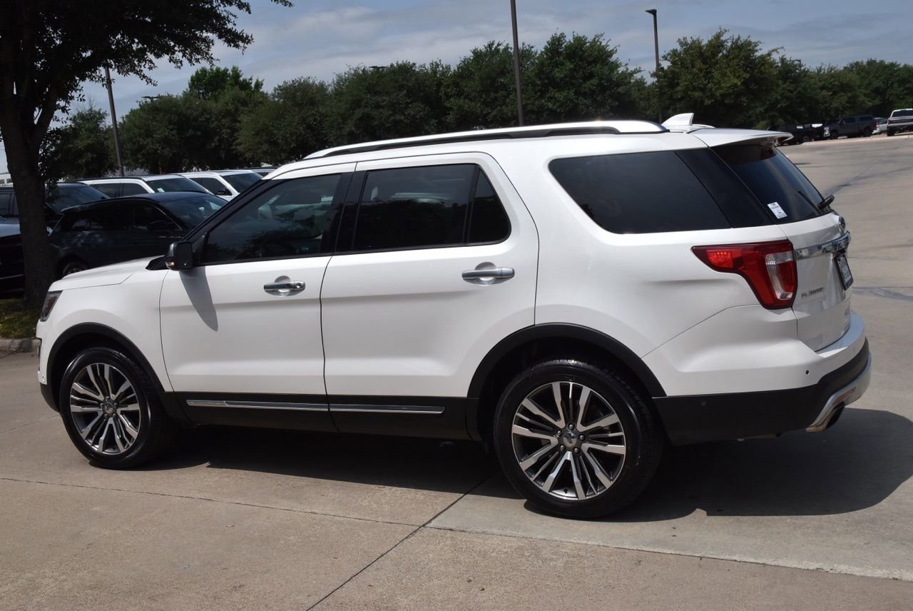 Used 2017 Ford Explorer Platinum AWD/4WD image 9