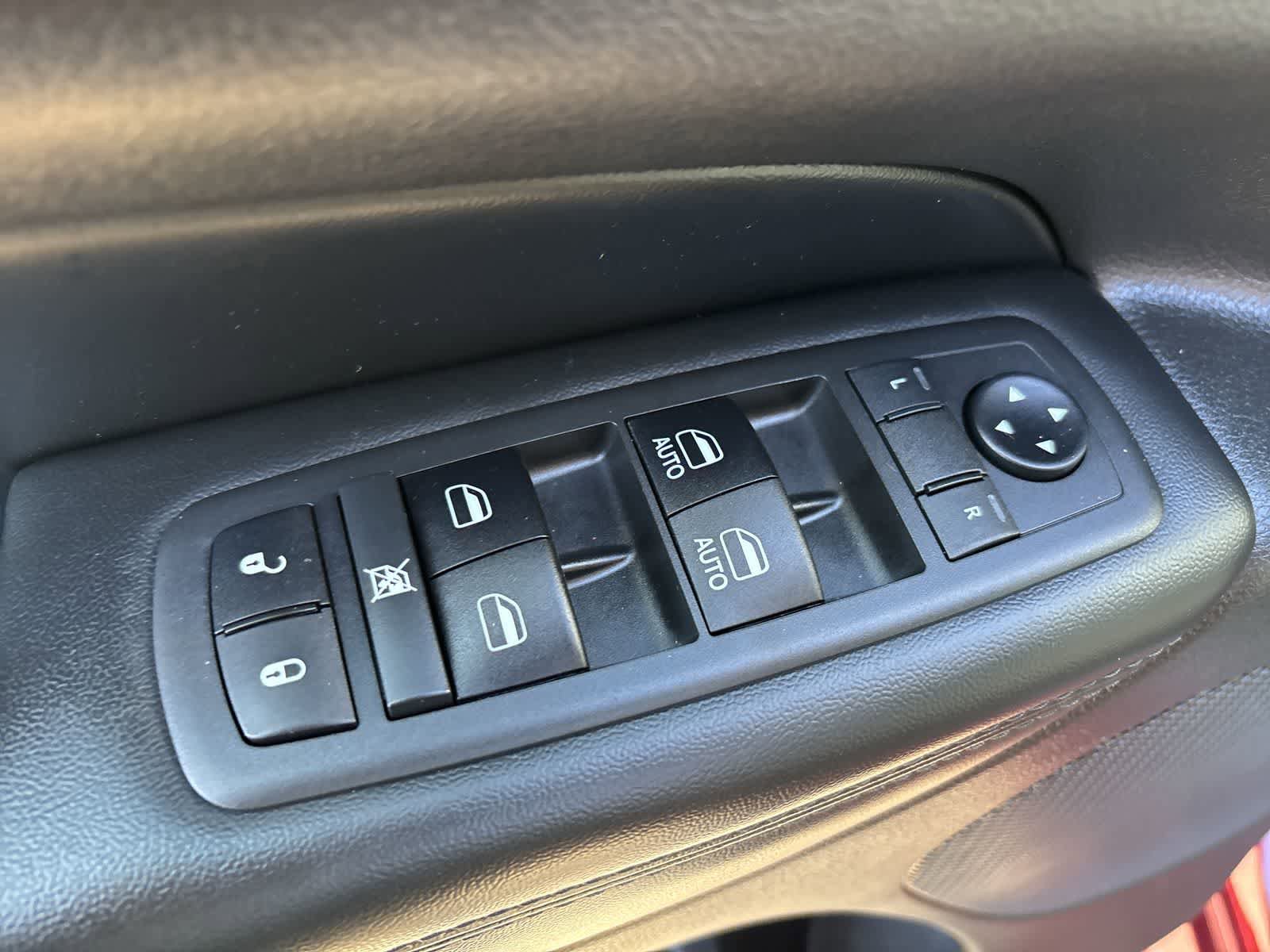 Certified 2019 Jeep Grand Cherokee Limited X AWD/4WD image 10