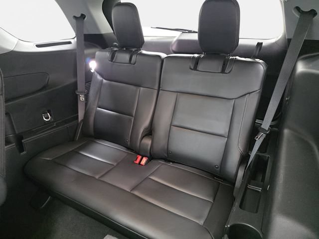 Used 2023 Ford Explorer XLT w/ Equipment Group 202A AWD/4WD image 37