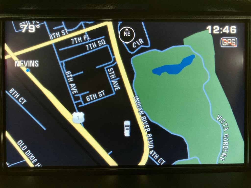 Used 2015 GMC Yukon XL Denali w/ Premium Package image 26