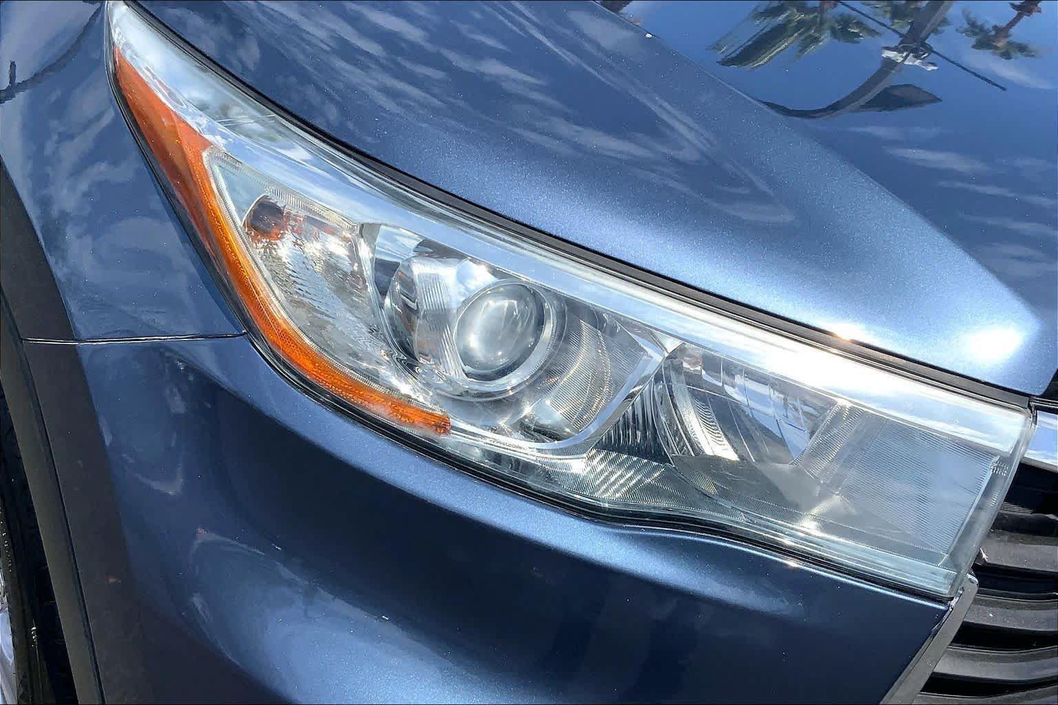 Used 2015 Toyota Highlander XLE FWD image 27