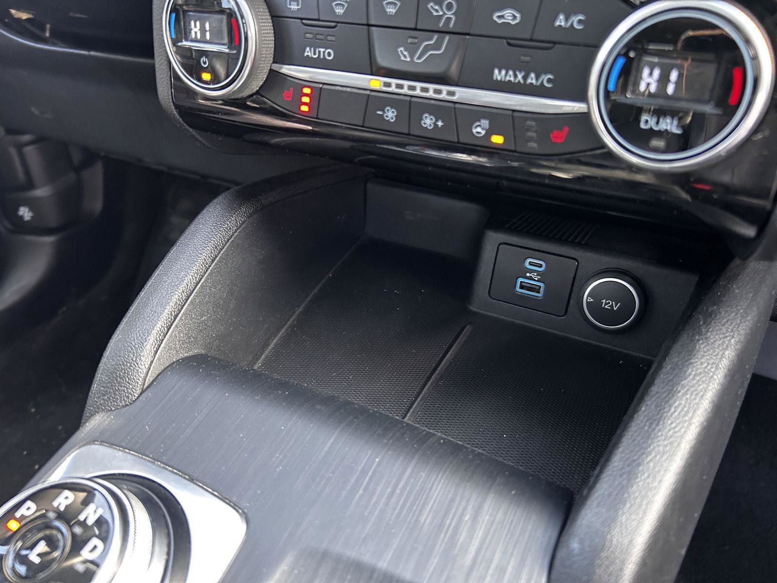 Used 2021 Ford Escape Titanium w/ Class II Trailer Tow Package image 22