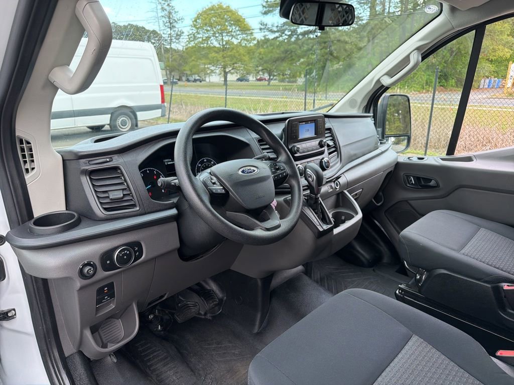 Used 2024 Ford Transit 250 Low Roof w/ Exterior Upgrade Package RWD image 11