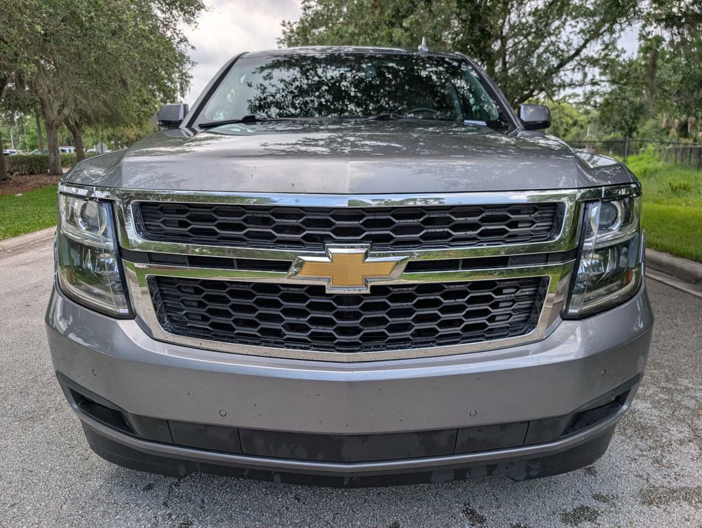 Used 2019 Chevrolet Tahoe LT w/ Luxury Package AWD/4WD image 2
