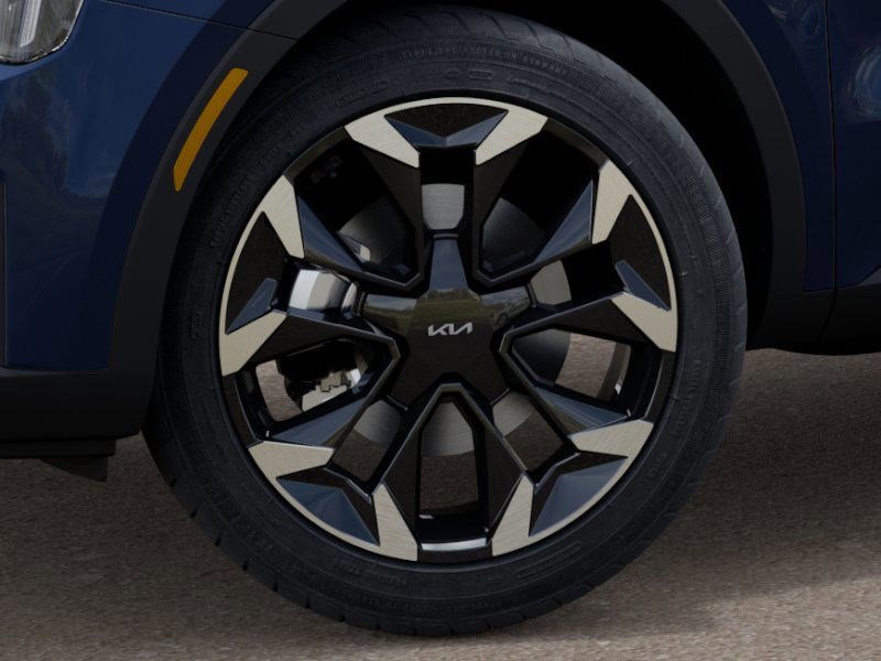 New 2025 Kia Sorento EX image 9