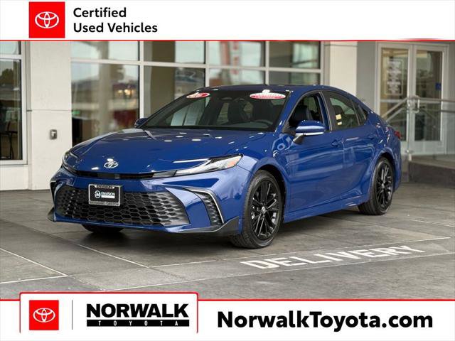 Certified 2026 Toyota Camry SE FWD image 1