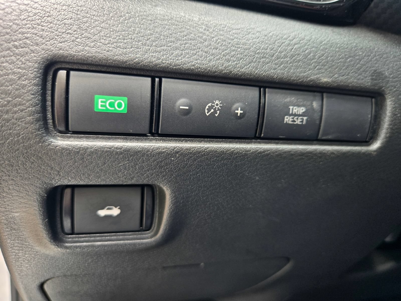 Used 2023 Nissan Sentra SV FWD image 20