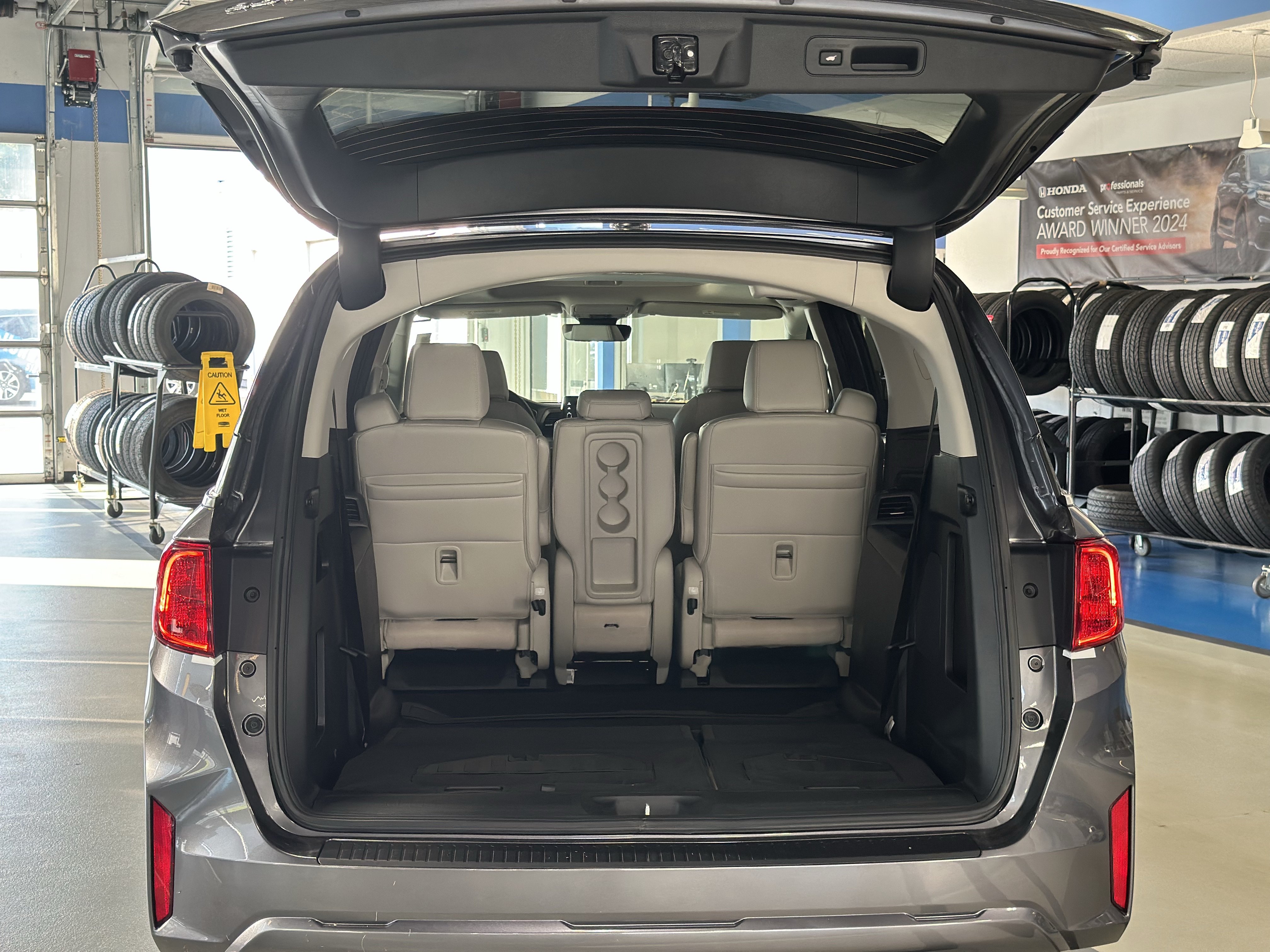 New 2026 Honda Odyssey EX-L image 7