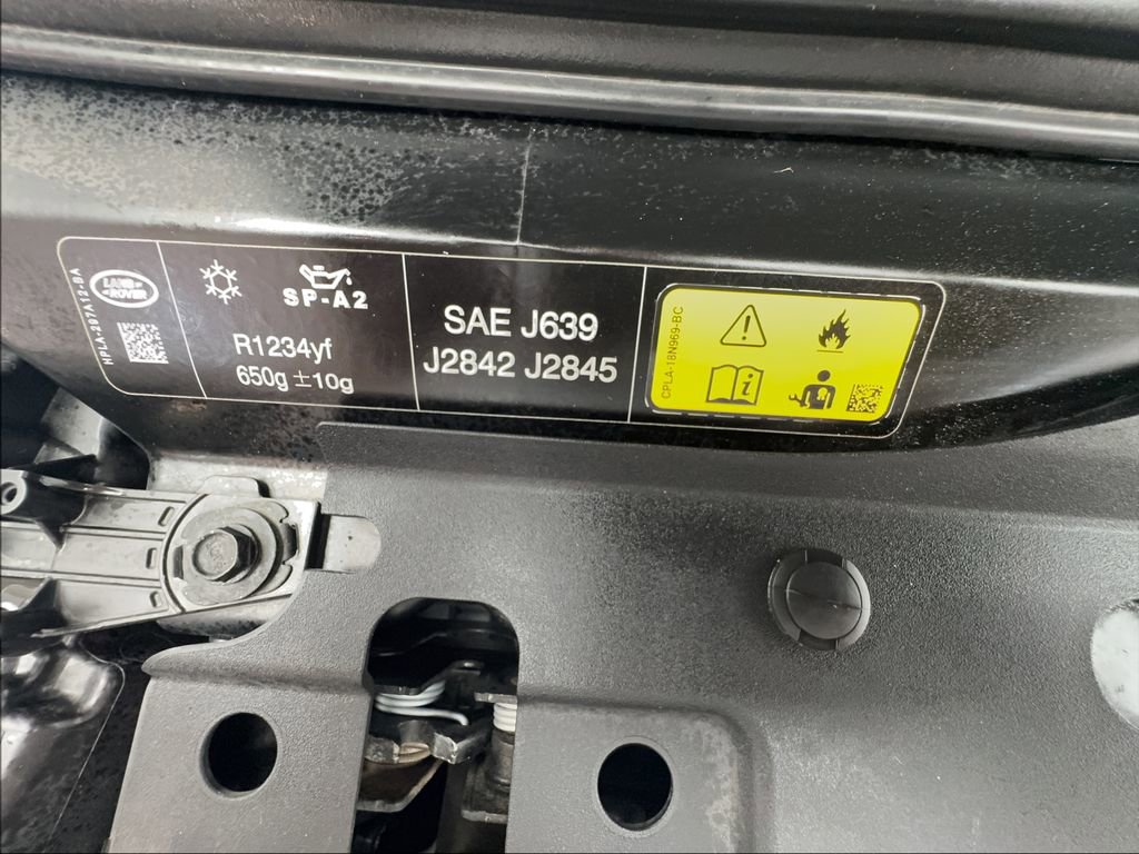 Used 2025 Land Rover Discovery S AWD/4WD image 43