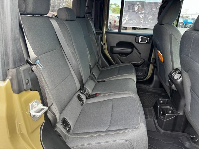 Certified 2025 Jeep Gladiator Mojave AWD/4WD image 16