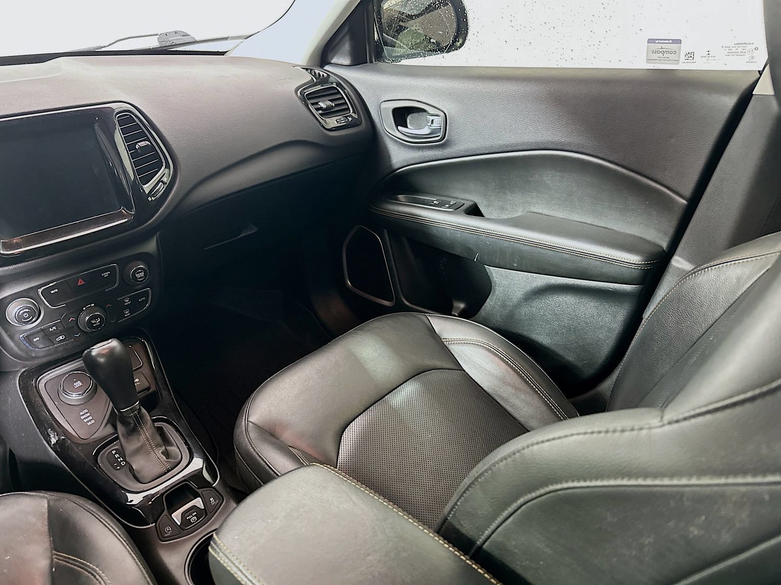 Used 2018 Jeep Compass Limited AWD/4WD image 22