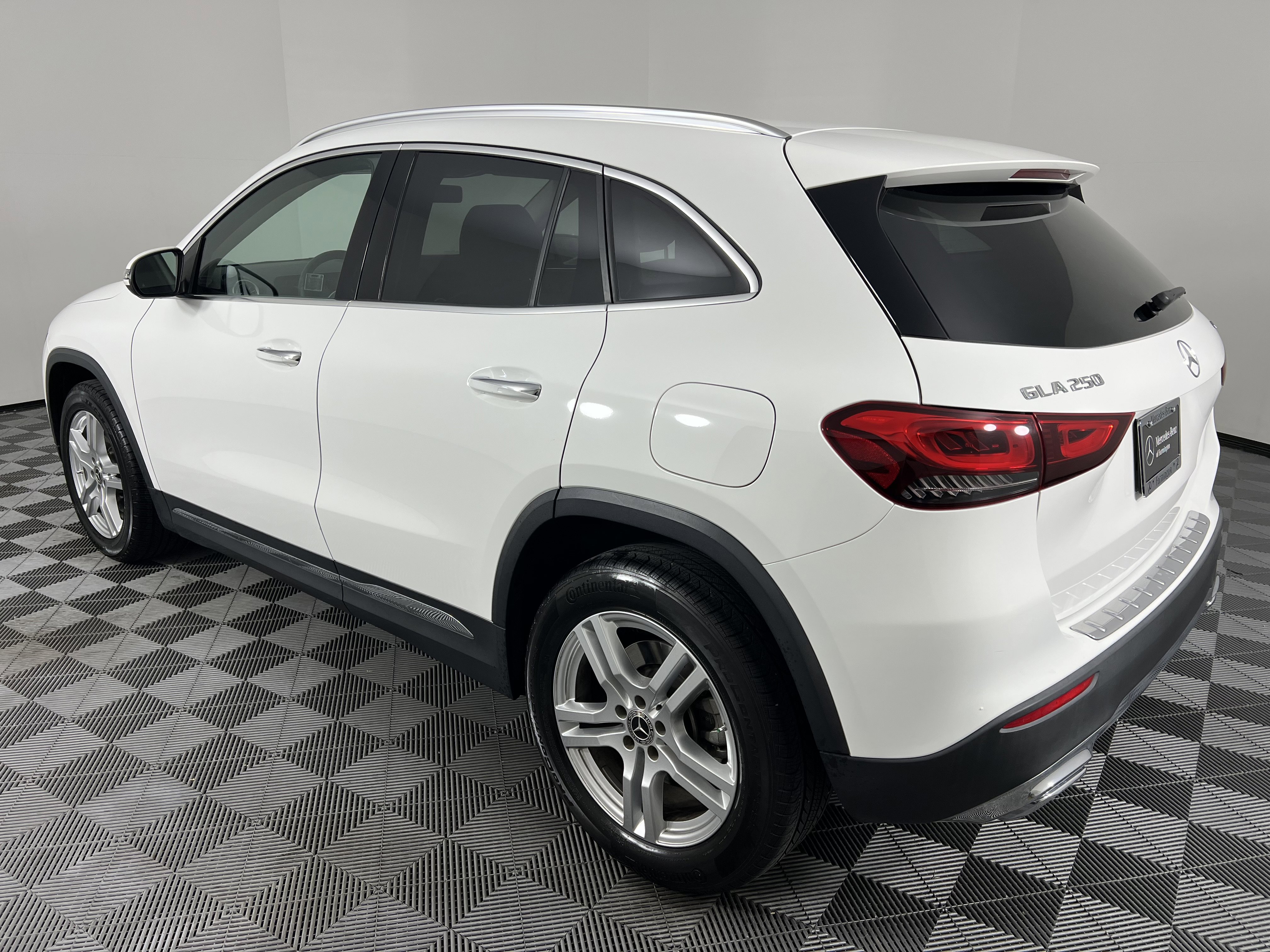 Certified 2023 Mercedes-Benz GLA 250 4MATIC image 10