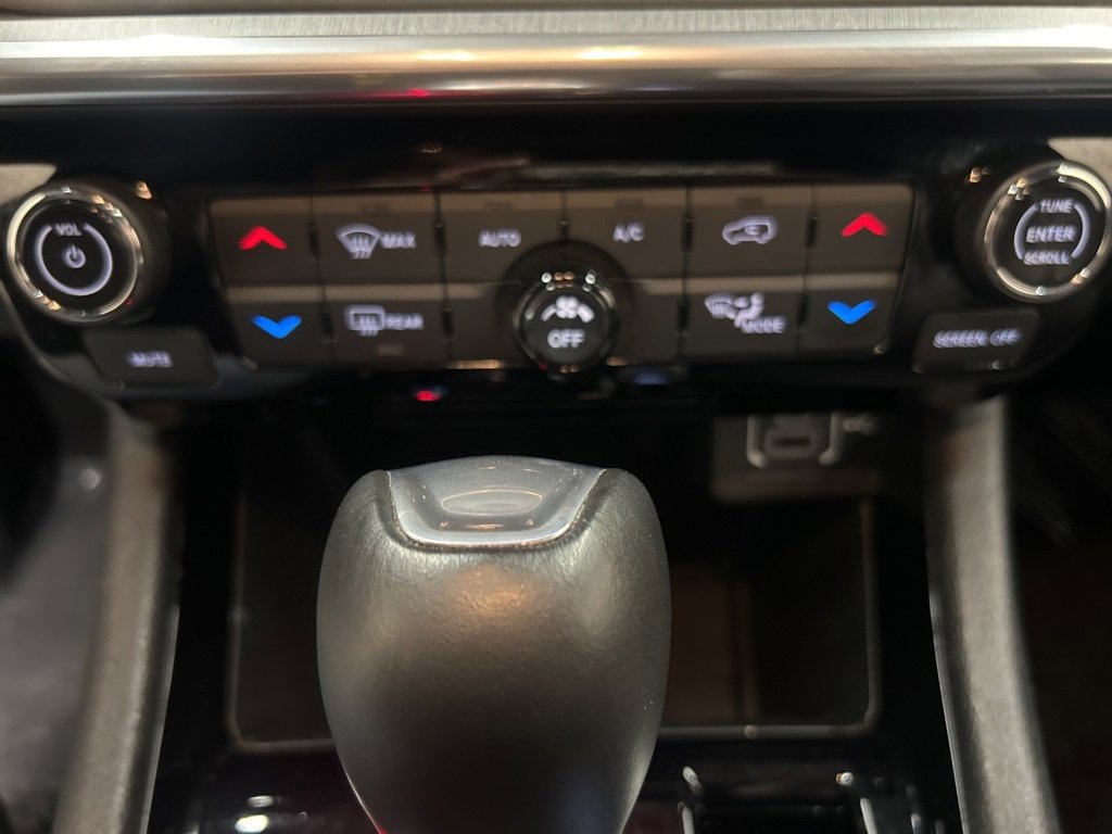 Used 2024 Jeep Compass Limited image 24