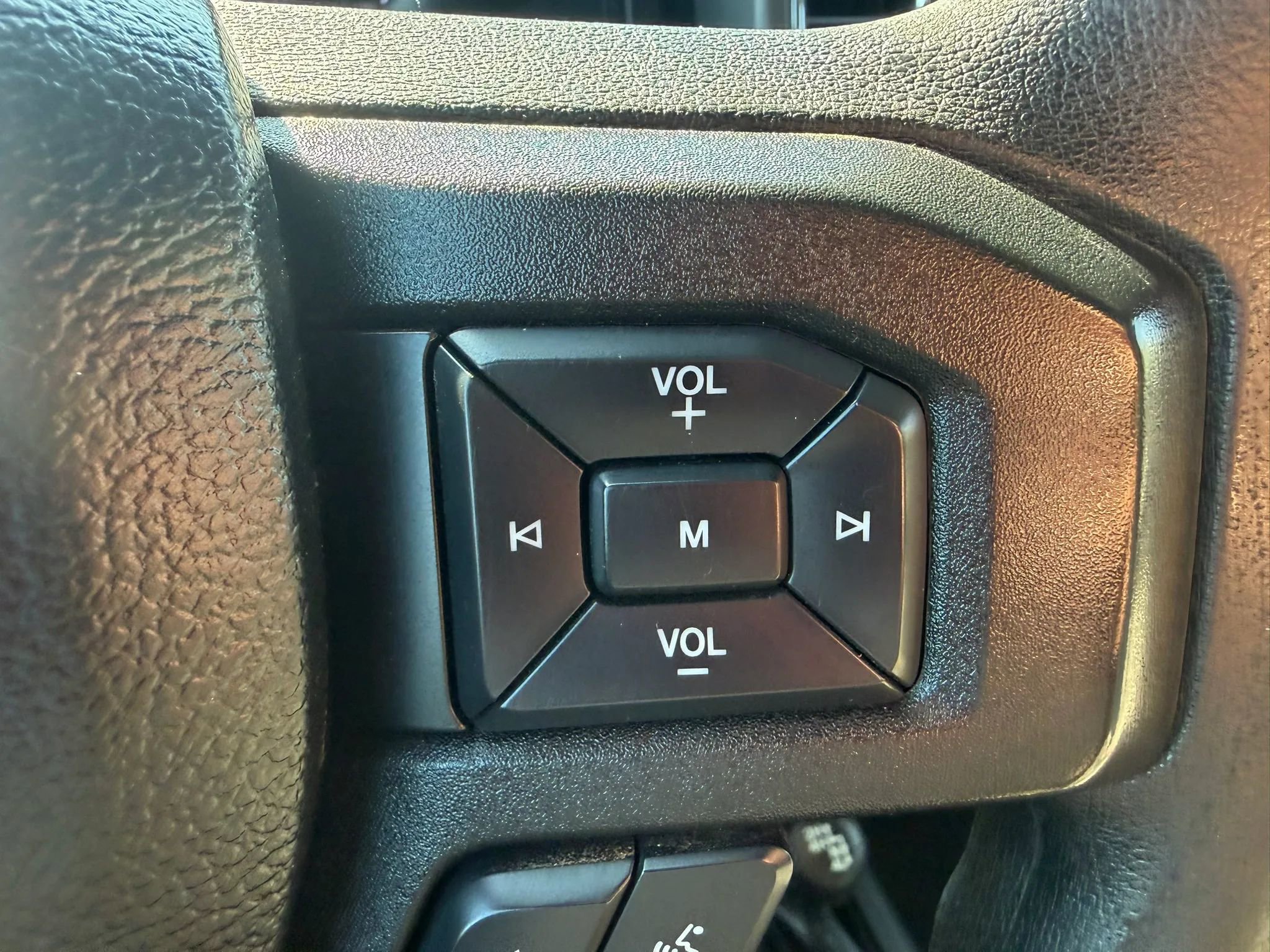 Used 2017 Ford F250 XLT AWD/4WD image 15