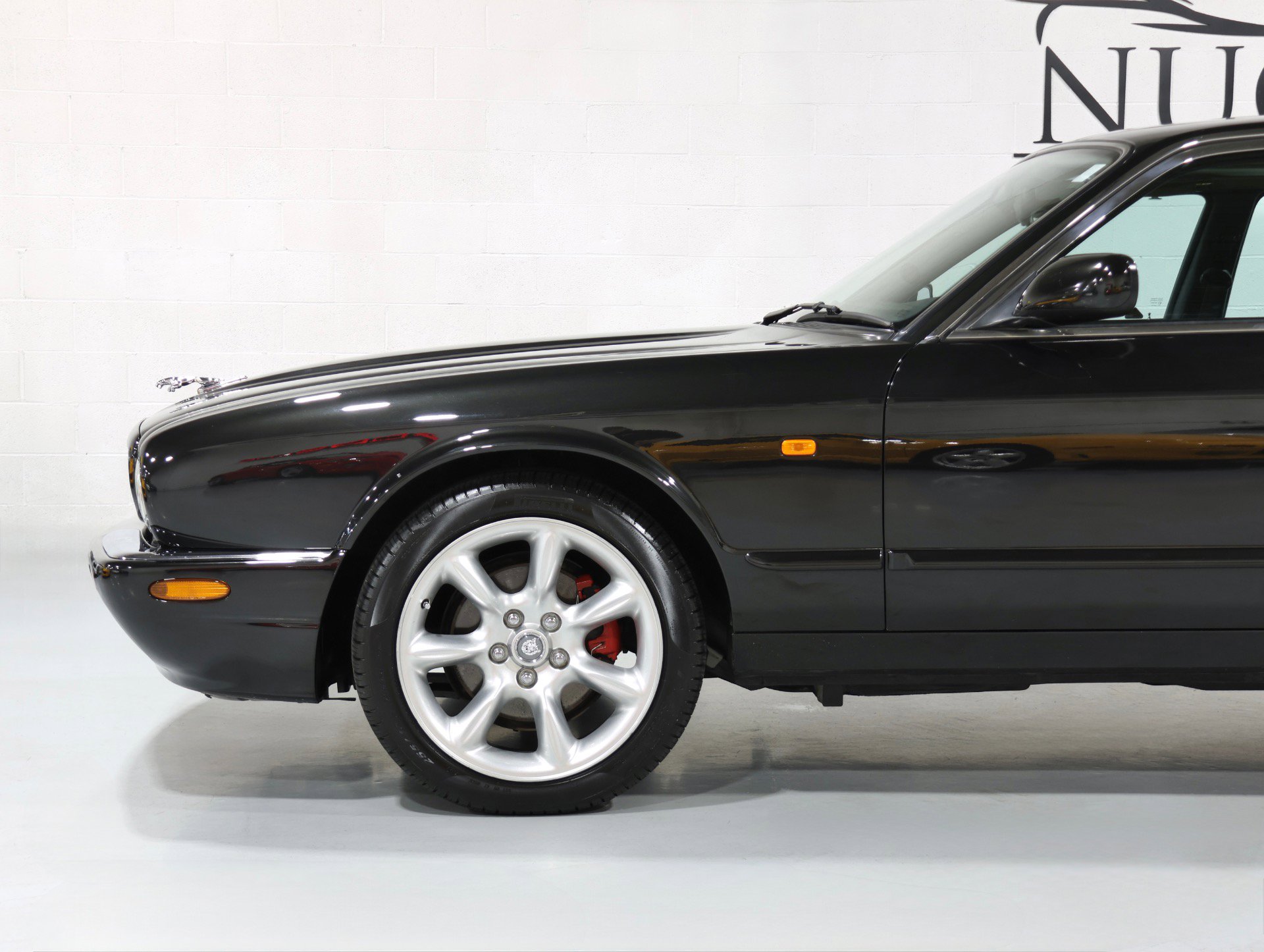 Used 1998 Jaguar XJ8 RWD image 11